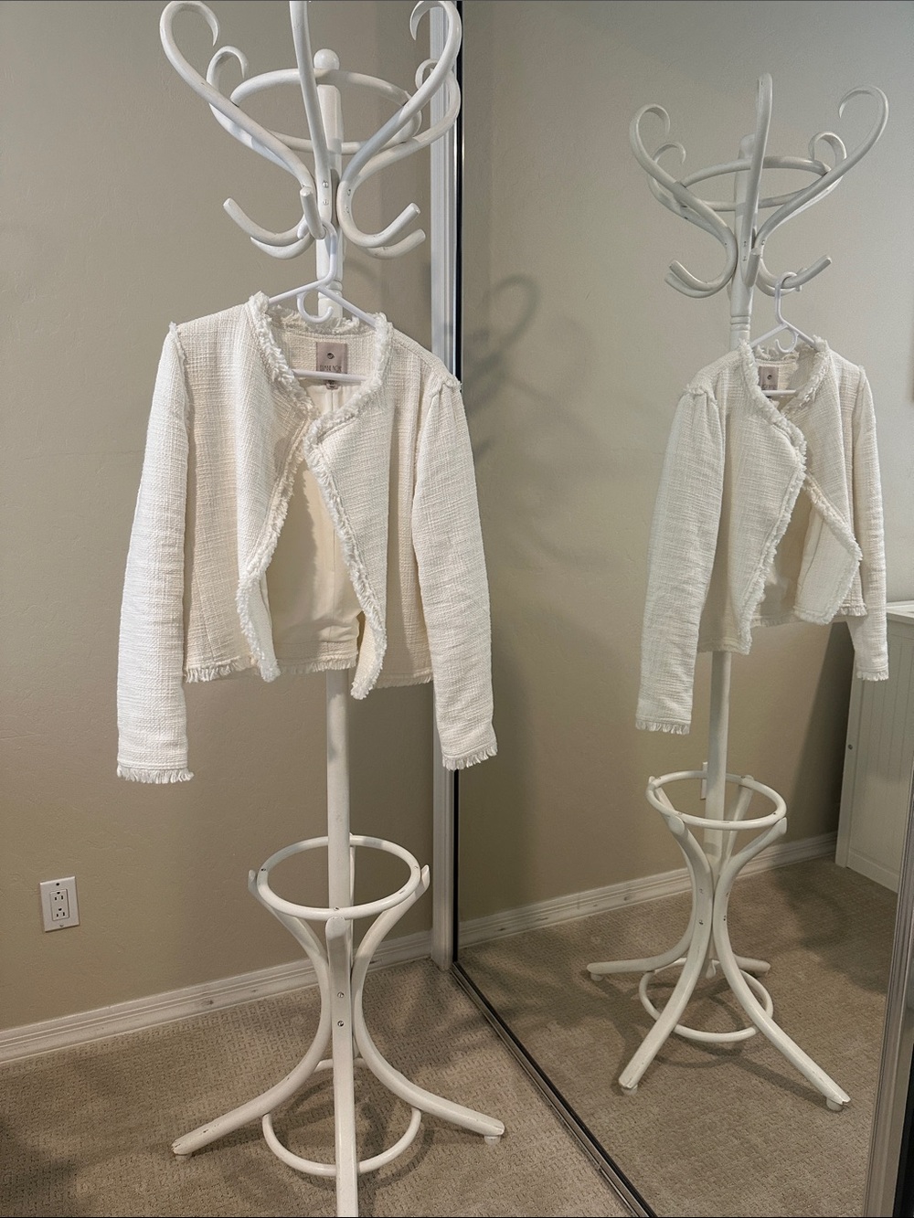 Cropped Ivory Tweed Jacket - Women's